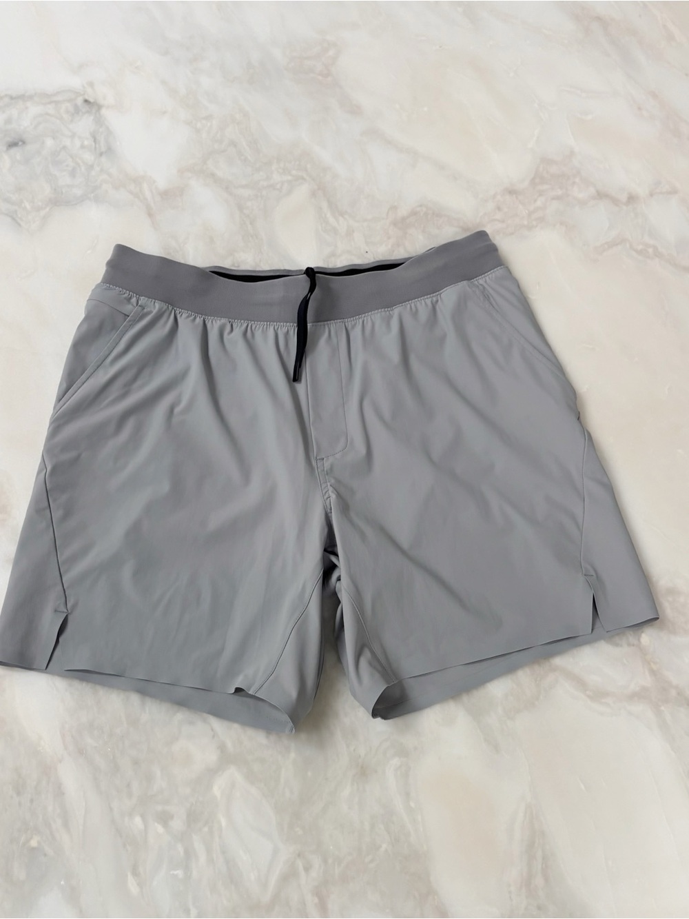 Ten Thousand Men’s 6.5” Set Short Size Large NWOT Gray Lined